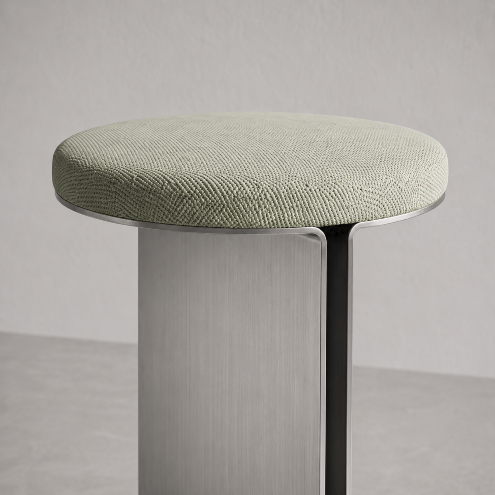 Nuuo Bar Stool - Image 3